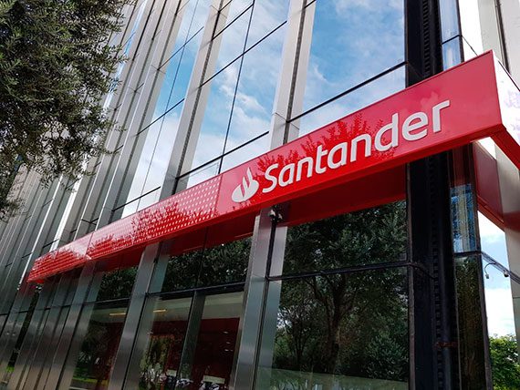 Requisitos para abrir una cuenta en el Banco Santander