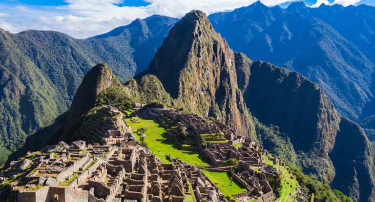 Guía completa: Costo y requisitos para viajar de México a Perú